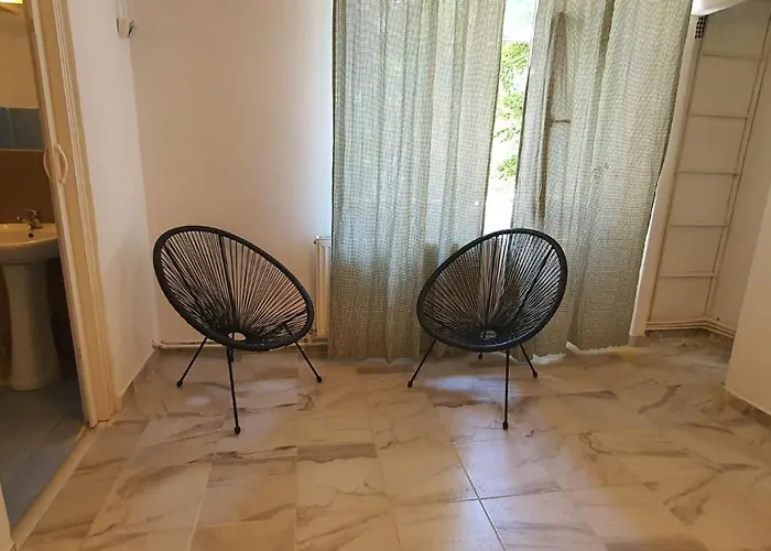 North Studio Apartment *